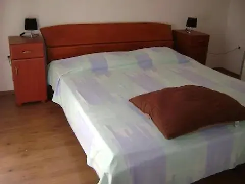 Apartment Apartman Loreta Pula